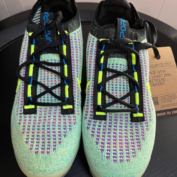 Nike Vapormax Flyknit - Picture 1 of 7